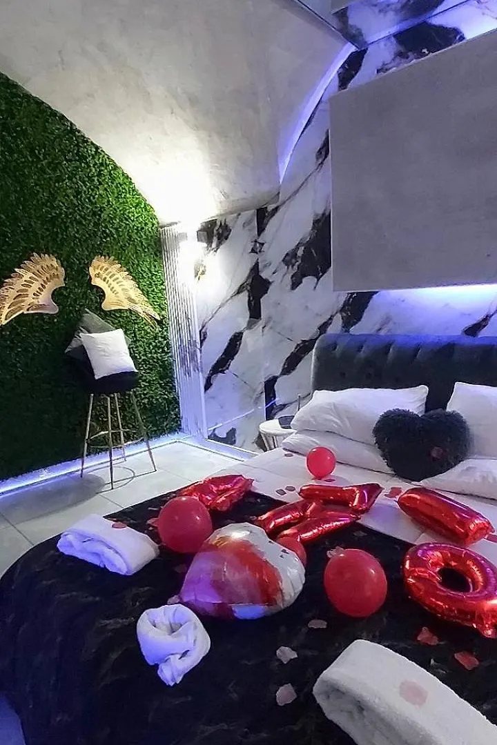 קטאניה Lavica Luxury Suites 0*,